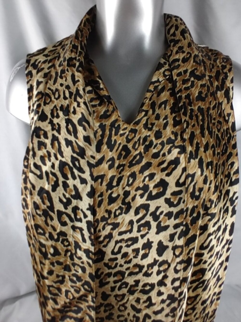 KASPER Separates Womens Sleeveless V-neck Leopard Print Pullover Top Sz 3X
